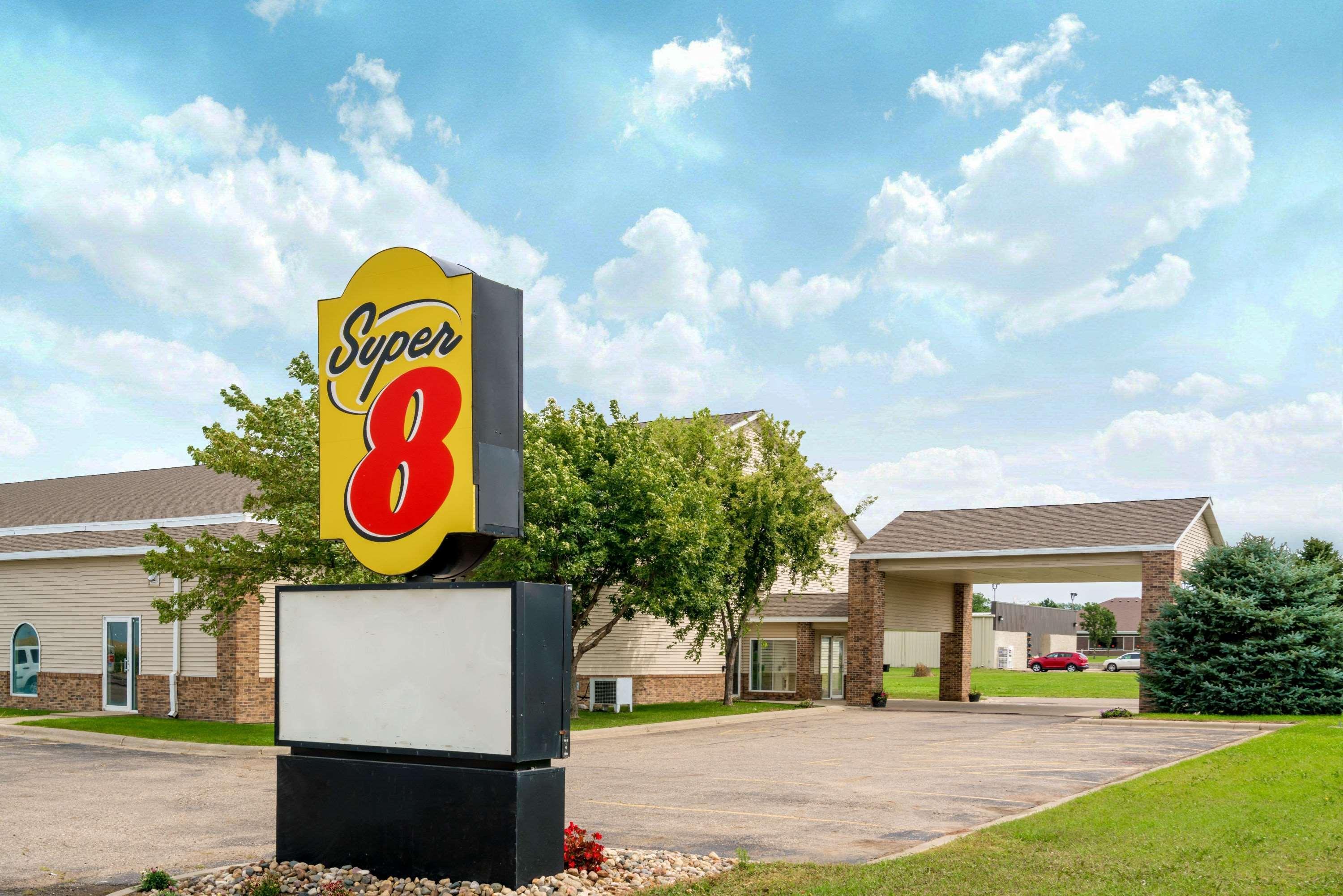 Hotel Super 8 By Wyndham Beresford Extérieur photo