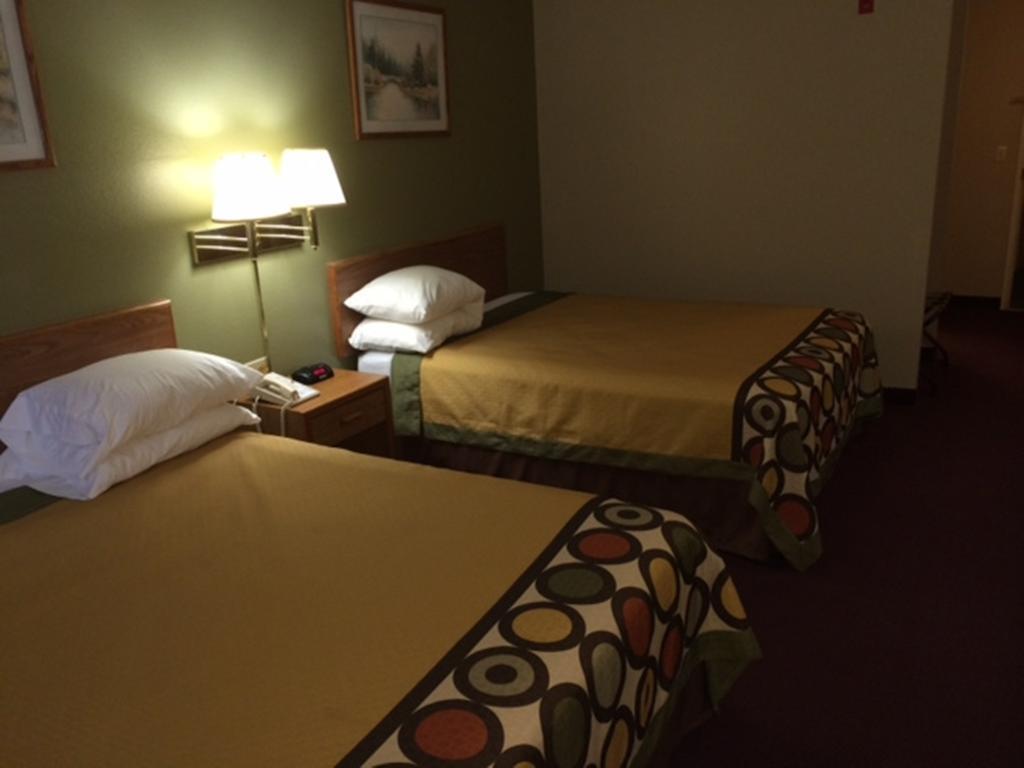 Hotel Super 8 By Wyndham Beresford Chambre photo