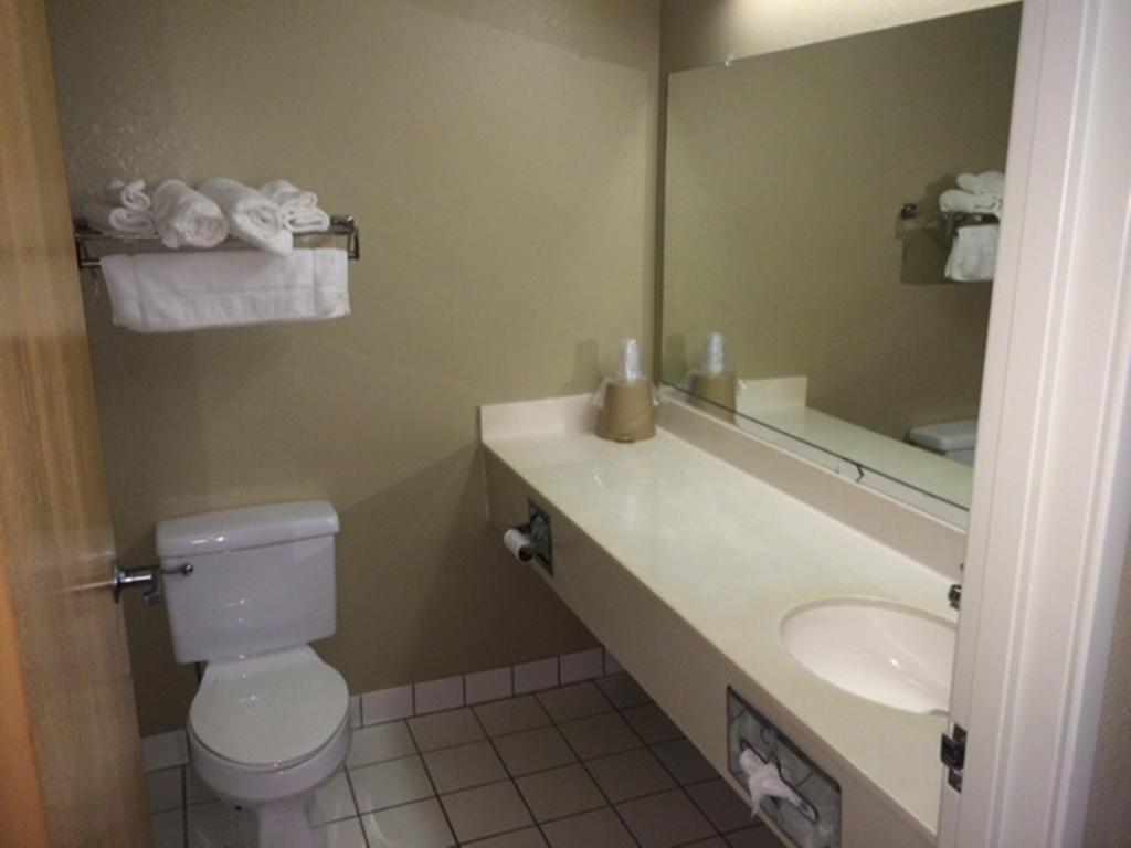 Hotel Super 8 By Wyndham Beresford Chambre photo